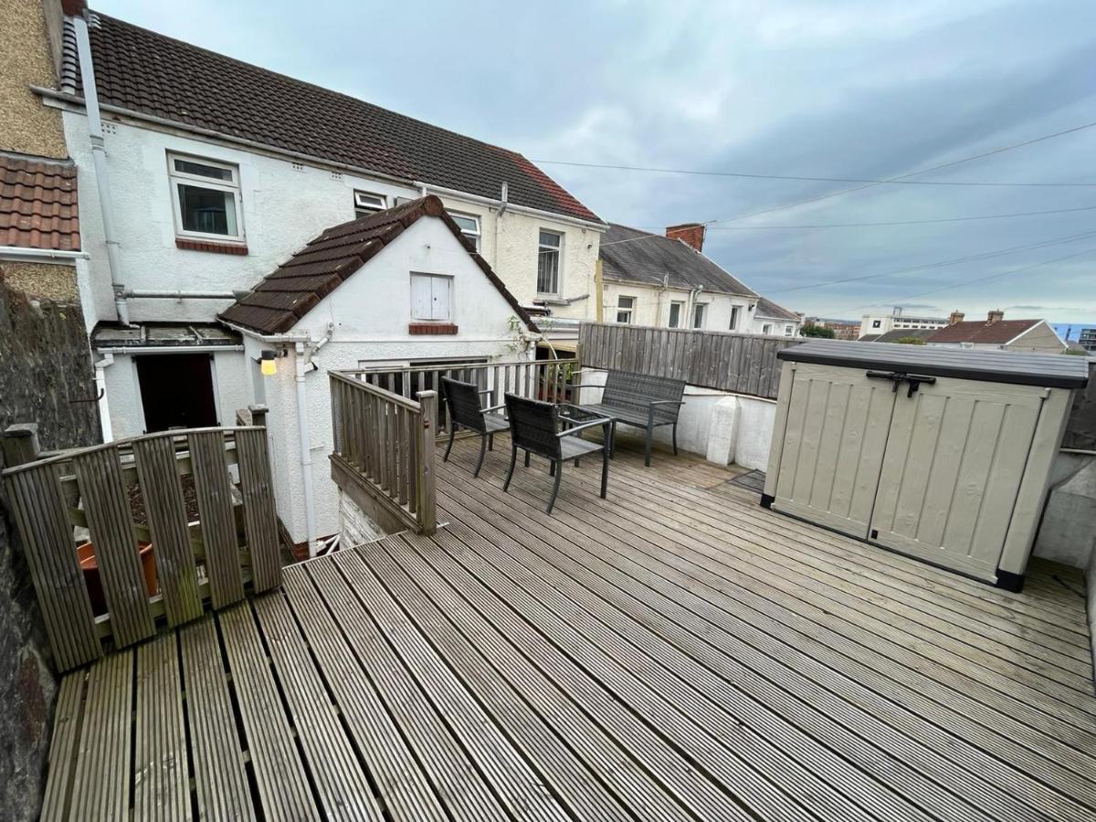 Access To Private Gym Room, 3 Bedrooms, Close To The City Swansea Exterior photo